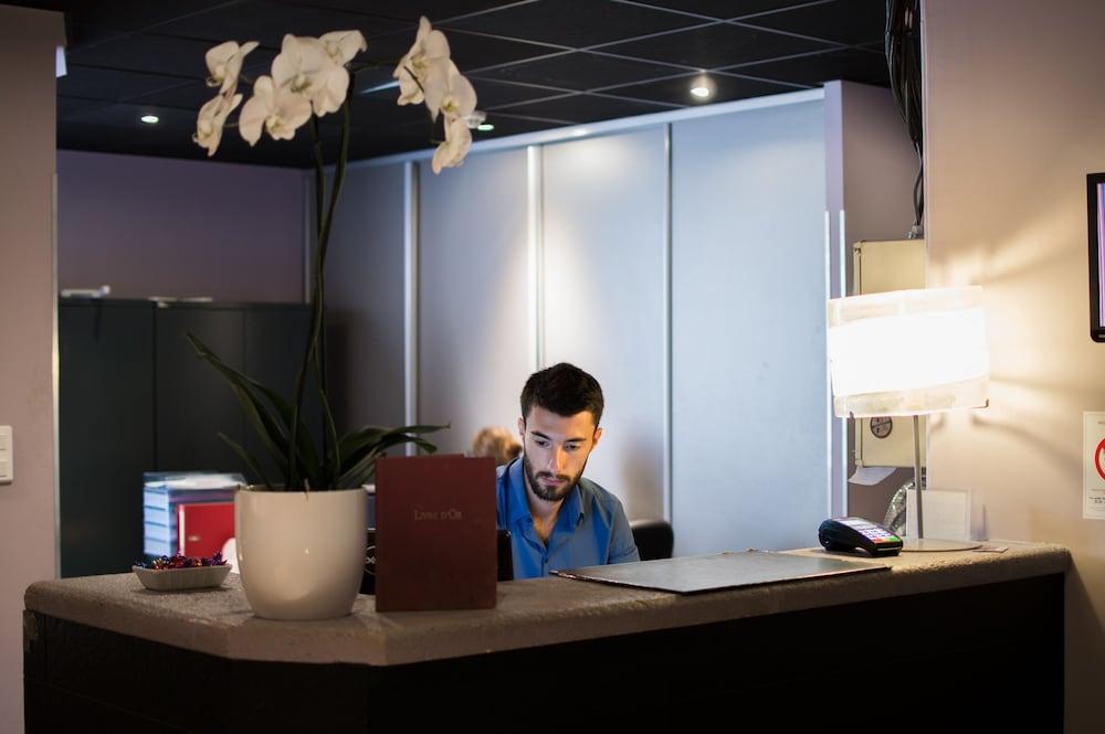 Artea Aix Centre Hotel 3*