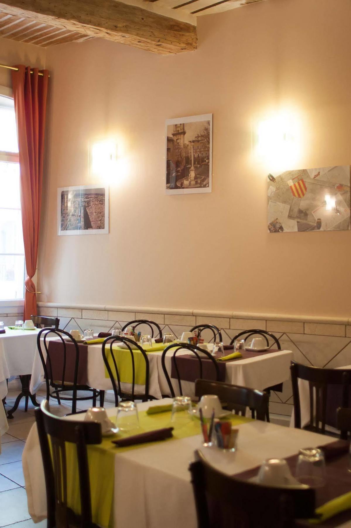 Artea Aix Centre 3*